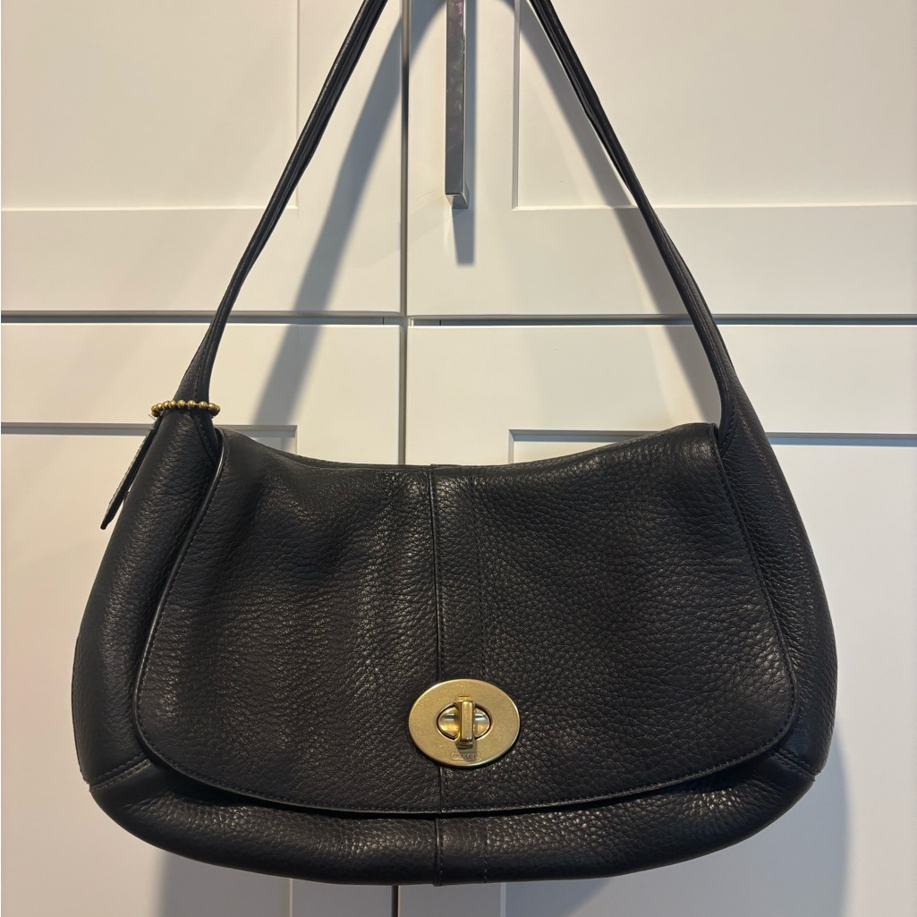 Coach Ergo Black Pebbled Leather Hampton Clasp Shoulder Bag Perfect Condition